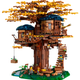 Illustration for article titled The New Lego Ideas Treehouse Has Leaves Made Of Real Plants